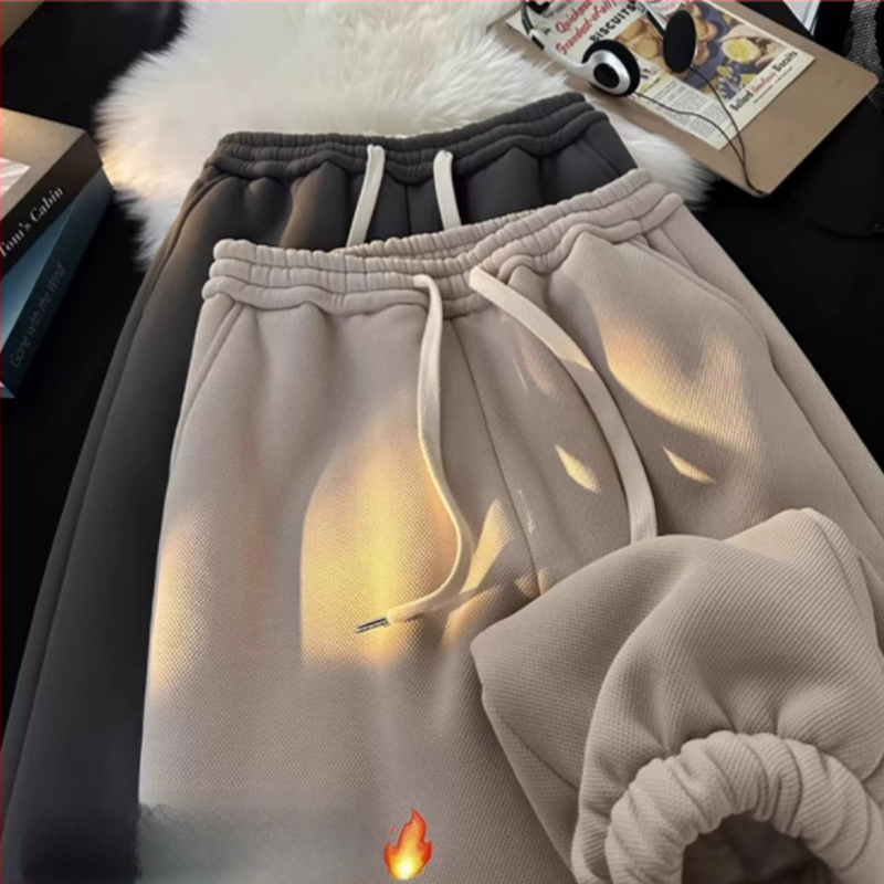 Vīriešu ziemas ikdienas bikses, brīvā piegriezuma, vidukļa vidējā augstuma, kokvilna, kabatas ar augšējām šuvēm