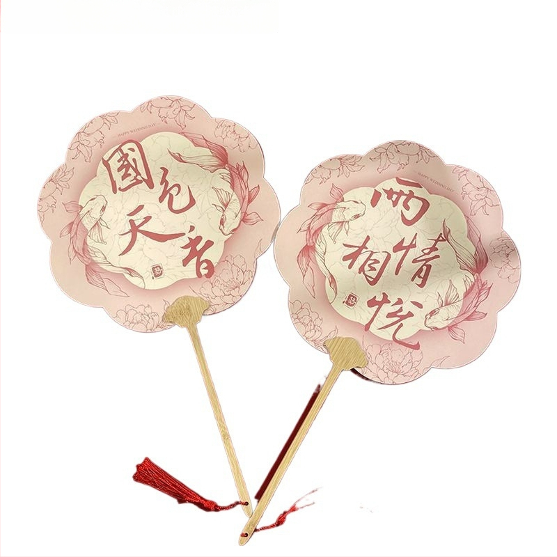 Koka kāzu fāns līgavām – fotorekvizīts, dāvanu kaste, ķīniešu stils