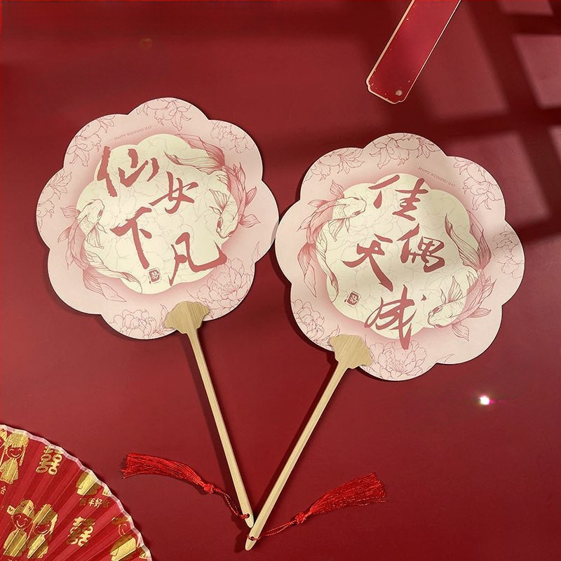 Koka kāzu fāns līgavām – fotorekvizīts, dāvanu kaste, ķīniešu stils