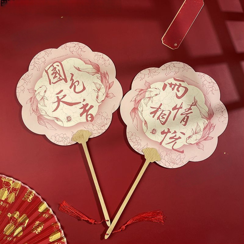 Koka kāzu fāns līgavām – fotorekvizīts, dāvanu kaste, ķīniešu stils