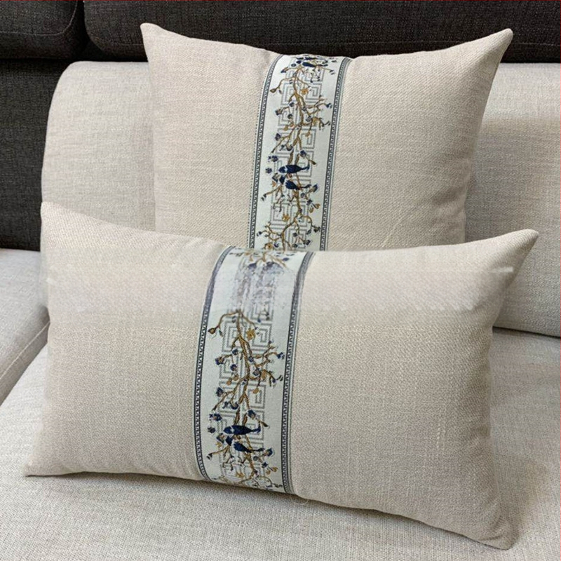 Muguras atbalsta spilvens ar lina pārklājumu, jauns ķīniešu stils; pārvalks: poliesters; pildījums: PP kokvilna; pletēšana: salikšana; raksts: vienkrāsains/ ziedu; pielāgošana pieejama