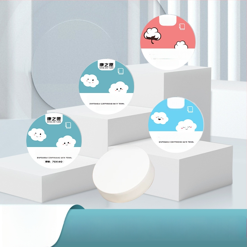 Vienkartinis kompresinis dušo rankšluostis iš augalinių pluoštų, 50 g ir daugiau, atskirai įpakuotas, nešiojamas veido rankšluostis kelionėms