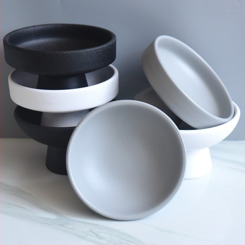 Δίσκος φρούτων με μεταξένια λουλούδια, γενικό μινιμαλιστικό στυλ, προϊόν πρώτης κατηγορίας