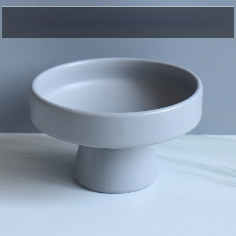 Δίσκος φρούτων με μεταξένια λουλούδια, γενικό μινιμαλιστικό στυλ, προϊόν πρώτης κατηγορίας