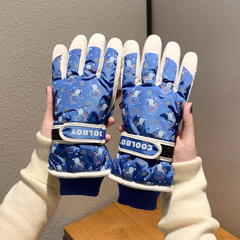 Bērnu slēpošanas cimdi no kokvilnas, universālie, vecums 2–12 gadi, karikatūru raksts, atdalīti pirksti