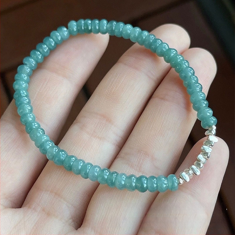 Jádeit abaku-gyöngyökből álló karkötő, jéghatású fény, 925-ös ezüst, kínai stílusban