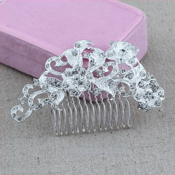 Koreapõhise stiiliga segust juuksekamm lillede motiiviga, elektroplakatsioon, kristallide aktsendid