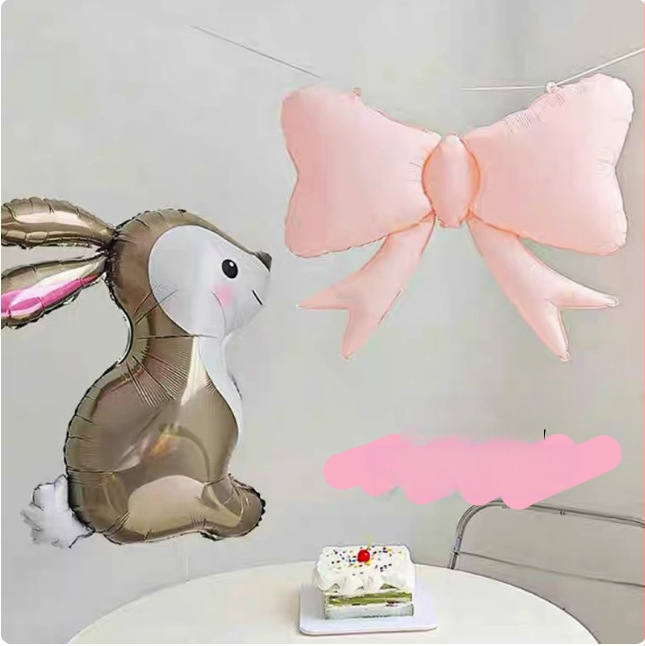 Dekoratiivsed õhupallirekviziidid loomakujuliste karikatüüpidega, alumiiniumfooliumist, trükitud logoga