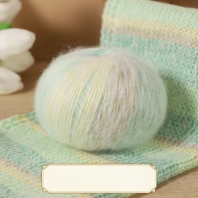 Horgolócérna mohairs és gyapjú keverékben – puha golyóban, alkalmas sapkákhoz, sálakhoz, kabátokhoz és pulóverekhez