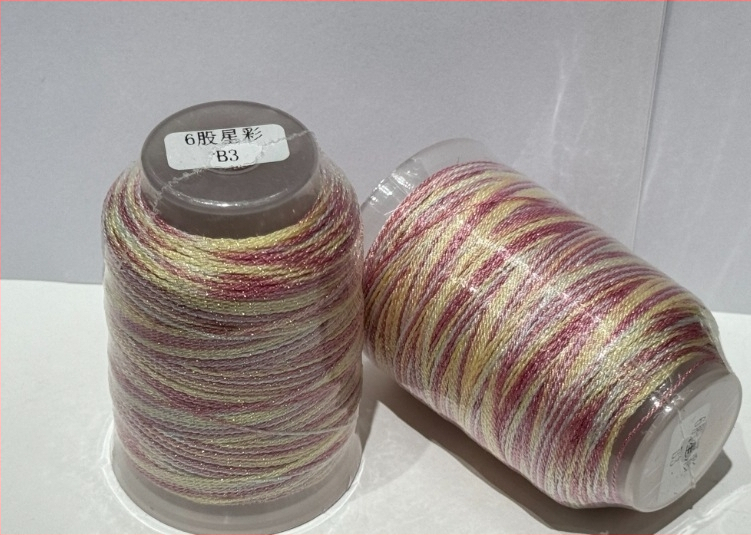 Perlų virvė, rankomis megzta, su žvaigždėto dangaus efektu, siūloma 6 arba 9 siūlų konfigūracijose