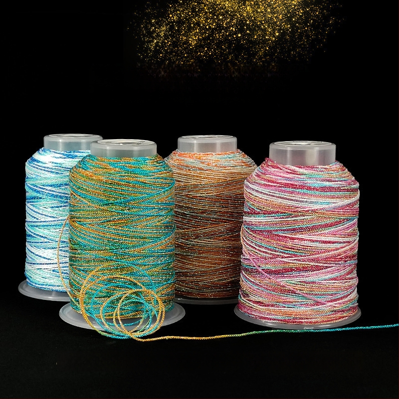 Perlų virvė, rankomis megzta, su žvaigždėto dangaus efektu, siūloma 6 arba 9 siūlų konfigūracijose