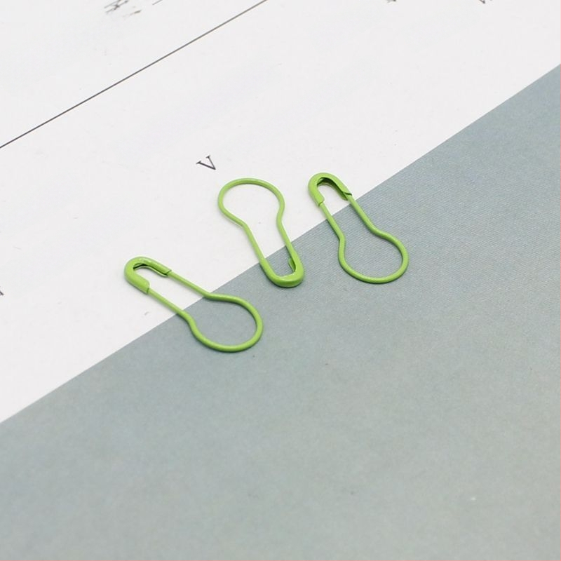 Šarene igle za nevidljivo učvršćivanje odjeće – mini kopče za ovratnik i prsnu etiketu, Marka Unique, ljeto 2021