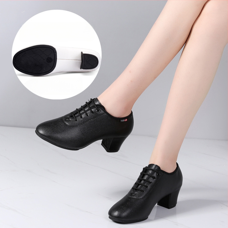 Sieviešu deju kurpes - Sintētiskās ādas augšdaļa, gumijas zole, vidējs papēdis, elpojošas, šokizturīgas