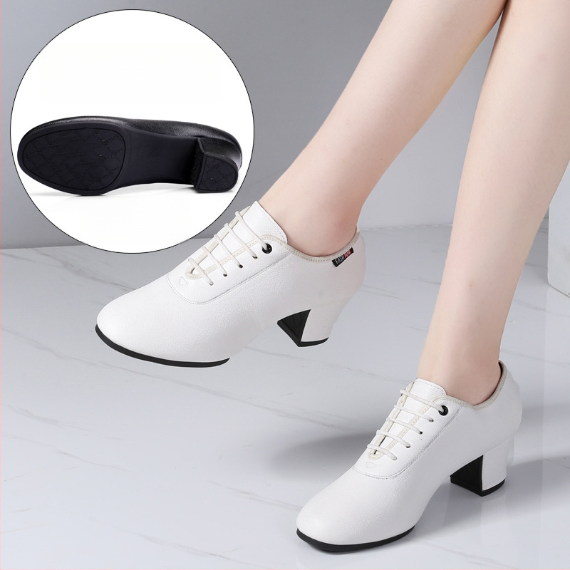 Sieviešu deju kurpes - Sintētiskās ādas augšdaļa, gumijas zole, vidējs papēdis, elpojošas, šokizturīgas