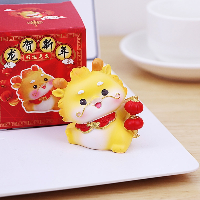 Drakono metų rezinė maskotė figūra stalui, namams ir automobilių interjerui (Be pritaikymo; Dovana gimtadienio ir naujiems namams)