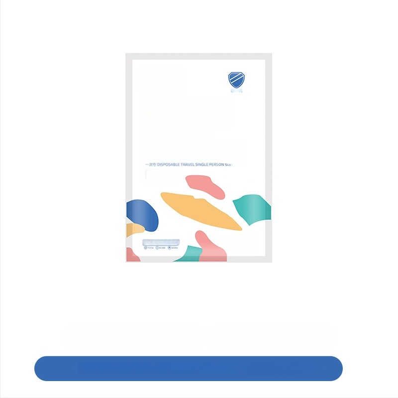 Vienkartinis keliautojo viešbučio patalynės komplektas: lovos pakloda, antklodės užvalkalas, pagalvių užvalkalas – 4 dalių komplektas; Medžiaga: nepluošto audinys; Prekės ženklas: Royal Color; Galiojimo laikas: 360 dienų