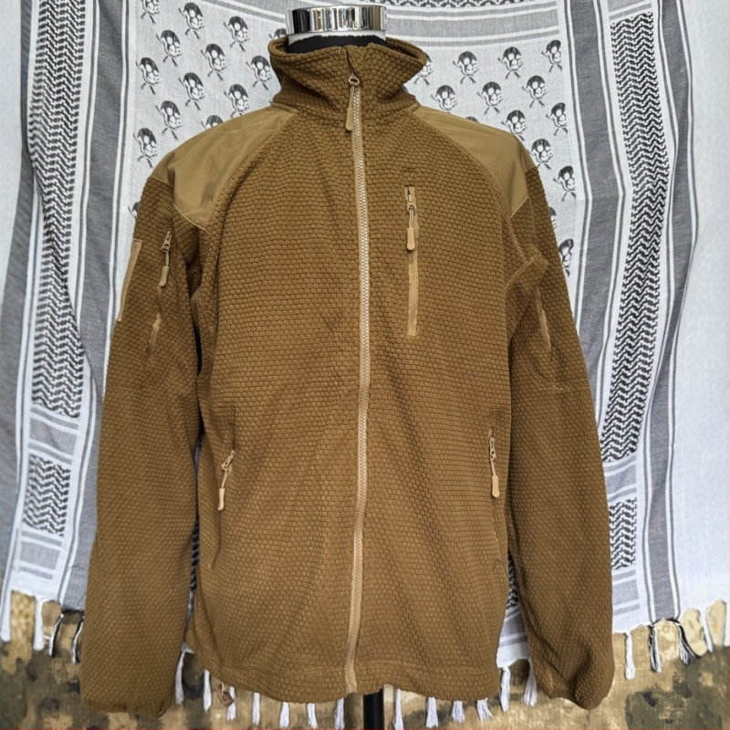 Kapucota fleece striukė lauko sportams, tinklo raštas, fleece pamušalas, universalus.