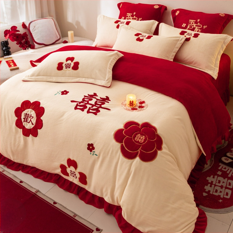 Četru daļu gultas veļas komplekts (piena samts; ģeometrisks raksts; Ķīnas kāzu stils; Twill audums; reaktīvā drukāšana un krāsošana)