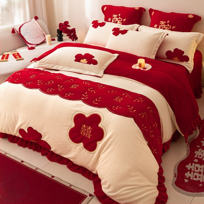 Četru daļu gultas veļas komplekts (piena samts; ģeometrisks raksts; Ķīnas kāzu stils; Twill audums; reaktīvā drukāšana un krāsošana)