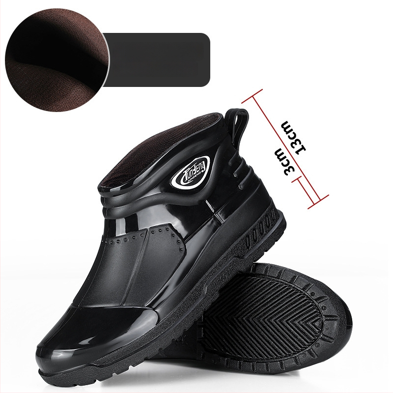 Meeste lühikesed vihmasaapad - PVC ülemine osa, injektsiooniga vormitud plasttald, EVA sisetald, sisemine võrkvooder, veekindlad ja libisemiskindlad