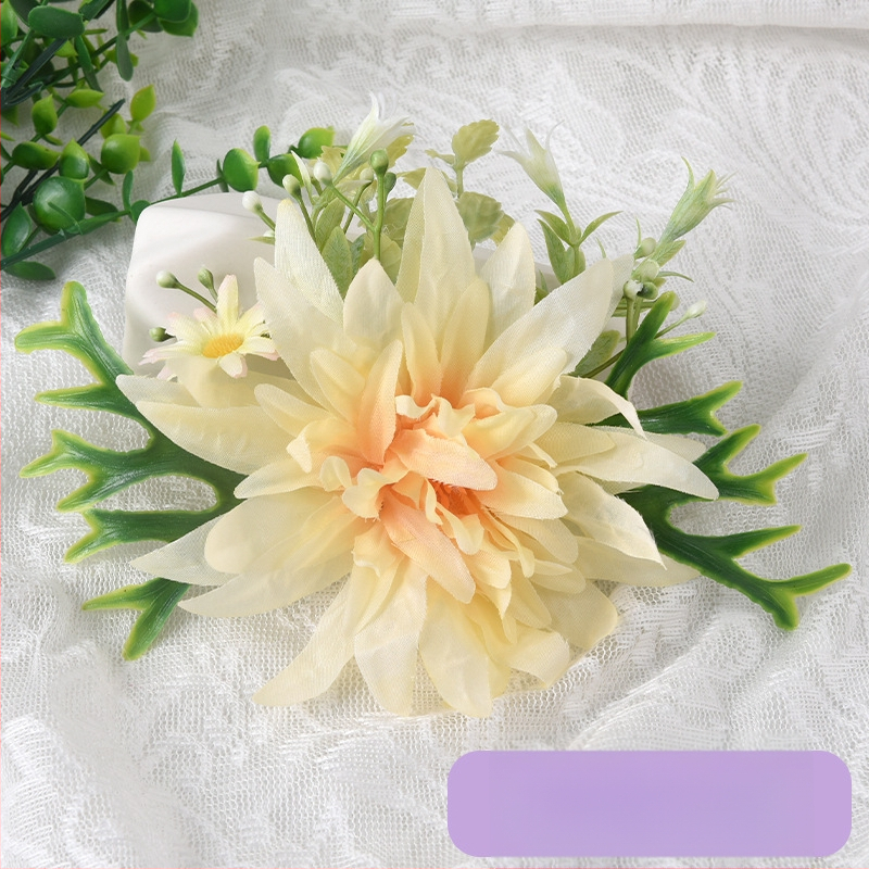 Aizkariem saitīte ar mākslīgiem ziediem — Ming Shi, Materiāls: Mākslīgie ziedi, Stils: Mūsdienīgs minimālisms, Pielāgojams