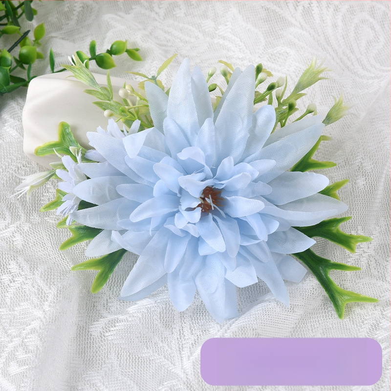 Aizkariem saitīte ar mākslīgiem ziediem — Ming Shi, Materiāls: Mākslīgie ziedi, Stils: Mūsdienīgs minimālisms, Pielāgojams