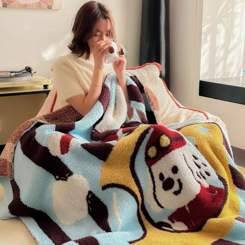 Ins-stila sega ar multfilmu raksturu, poliesters, svars 1,0–1,5 kg, ziemas lietošanai