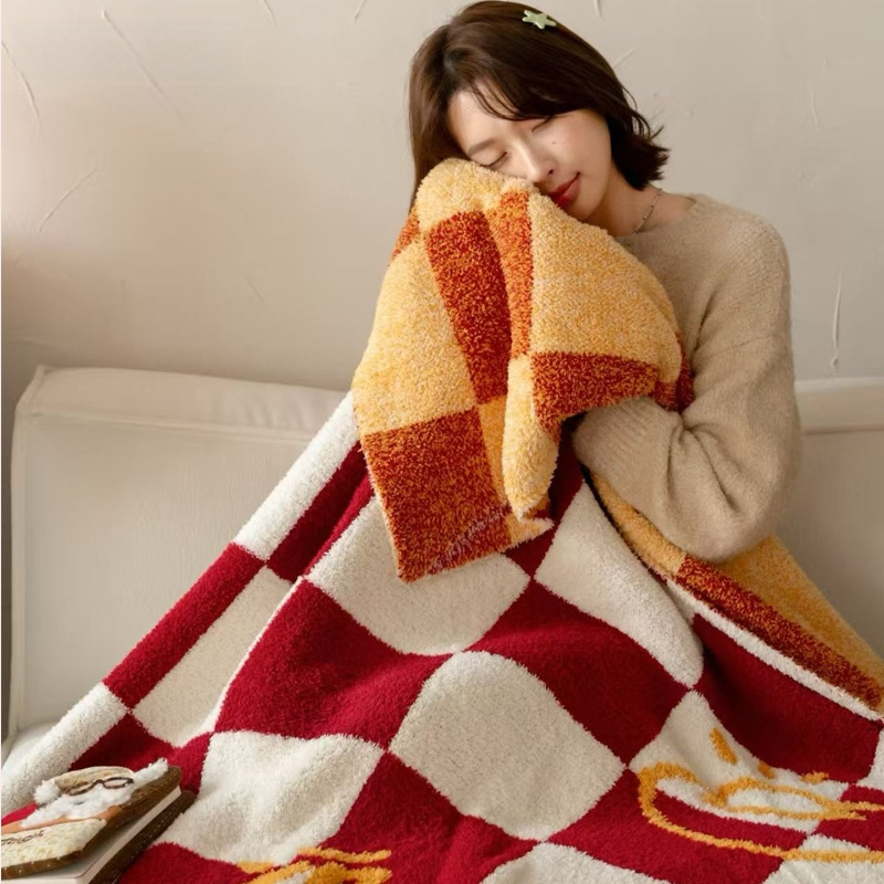 Ins-stila sega ar multfilmu raksturu, poliesters, svars 1,0–1,5 kg, ziemas lietošanai