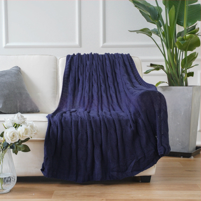 Skandināvu stila dīvāna sega – Akrils, 500–799 g, pielāgota apstrāde, pavasaris un rudens (Akrils; 500–799 g; pielāgota apstrāde; Pavasaris/Rudens)