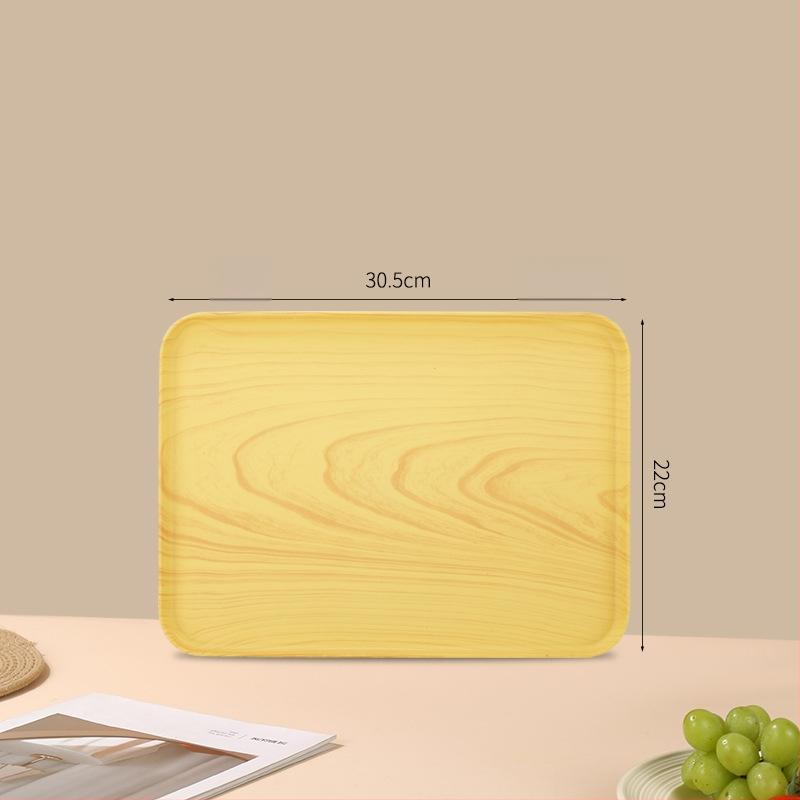 Plastmasas trauks, kvadrāta formas, rokraksta dizaina virsma, vienkrāsains raksts; logotipa druka un pielāgošana pieejama; nav piemērots mikroviļņu krāsnij