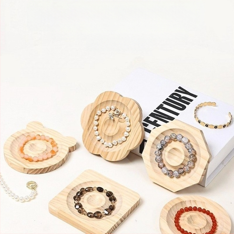 Koka rokassprādžu demonstrēšanas plāksne, moderns minimālisks stils, bez pielāgošanas