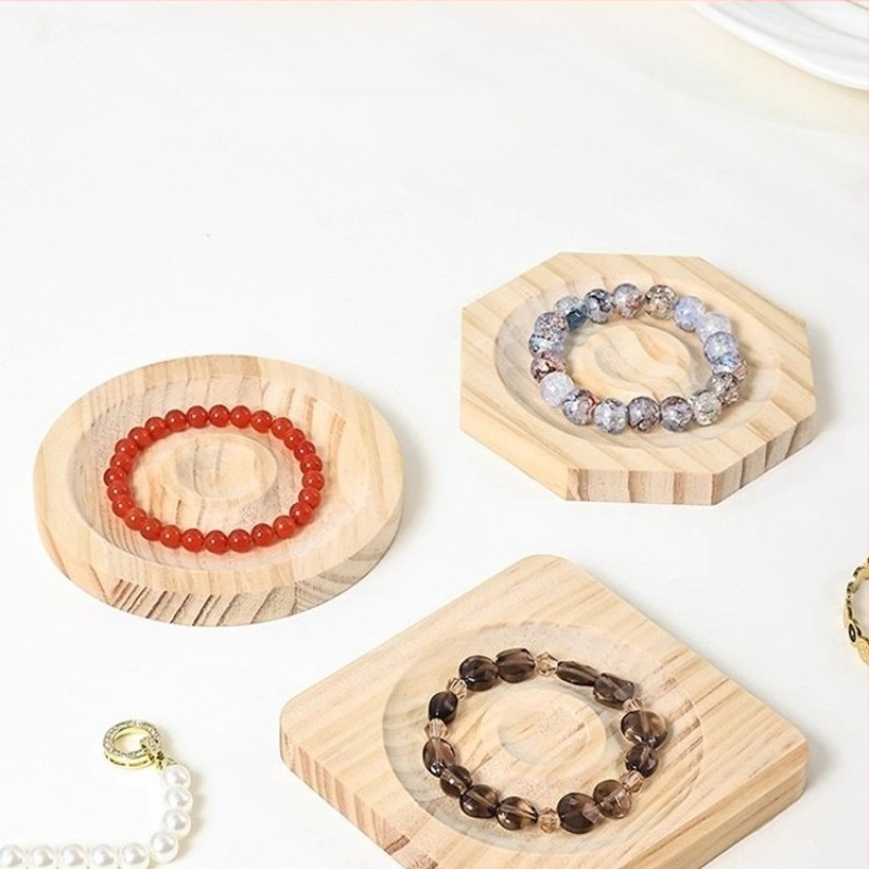 Koka rokassprādžu demonstrēšanas plāksne, moderns minimālisks stils, bez pielāgošanas