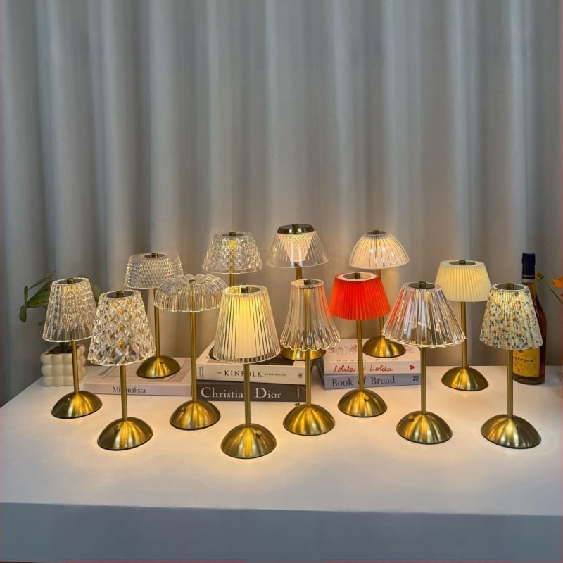 Krištolinė stalų lempa su prisilietimo USB įkrovimu, metalo pagrindas, atmosferinis apšvietimas