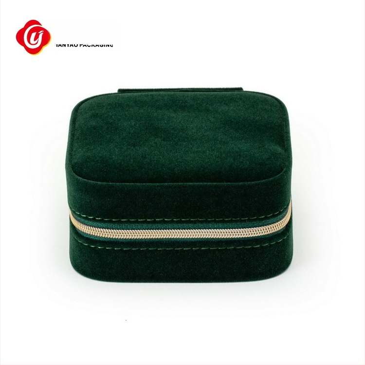 Cutie de bijuterii velur - Model B-02407 | Material: Velur, Tip ambalare: cutie, Ambalare pentru bijuterii, Brand: Bright