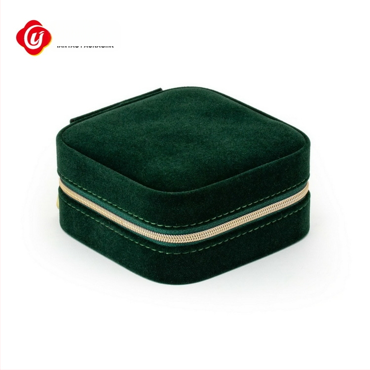 Cutie de bijuterii velur - Model B-02407 | Material: Velur, Tip ambalare: cutie, Ambalare pentru bijuterii, Brand: Bright