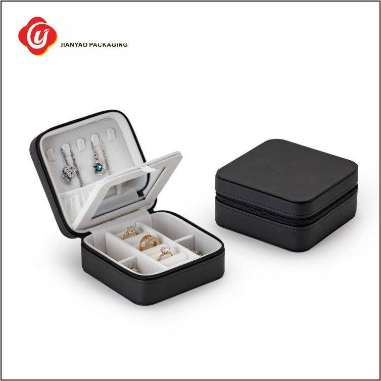 Cutie de bijuterii velur - Model B-02407 | Material: Velur, Tip ambalare: cutie, Ambalare pentru bijuterii, Brand: Bright