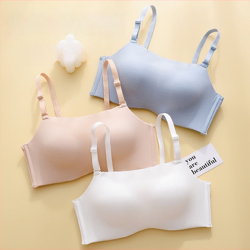 Χωρίς ραφές γυναικείο σουτιέν για μικρό στήθος, κάλυψη 3/4, αποσπώμενες διπλές στράπες, πίσω κλείσιμο με τρεις σειρές αγκράφες, νάιλον ύφασμα