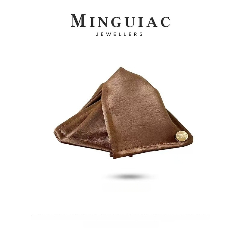 Satīna trīsstūrveida matu spraudnis sievietēm, rokdarbs, pavasaris 2025