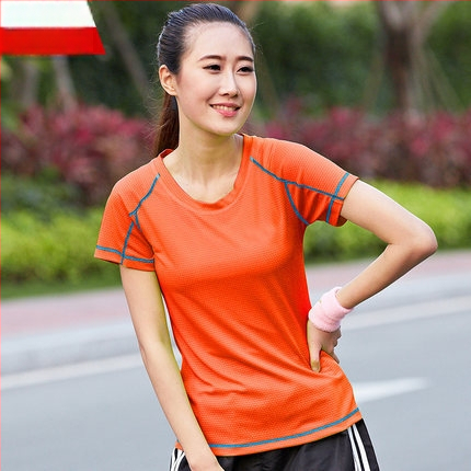 Πολυεστερική κοντομάνικη μπλούζα με στρογγυλό λαιμό, γρήγορο στέγνωμα και διαπνοή