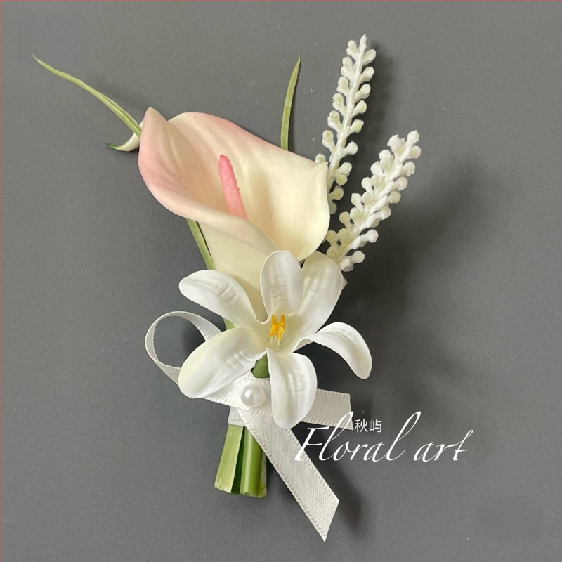 Rokas ziedu korsāde ar tauriņrožu orhideju — kāzu aksesuārs, personīgs dāvinājums, piemērots dzimšanas dienai un Ziemassvētkiem