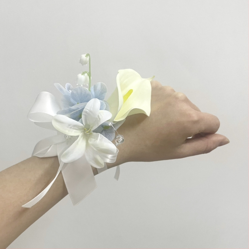 Rokas ziedu korsāde ar tauriņrožu orhideju — kāzu aksesuārs, personīgs dāvinājums, piemērots dzimšanas dienai un Ziemassvētkiem