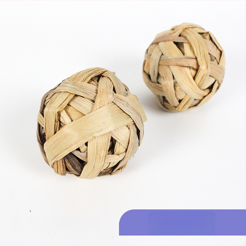 Žaislas mažiems naminiams gyvūnėliams: vandens žolės kamuoliukas — Bin Li, kramymui atsparus dantų žaislas