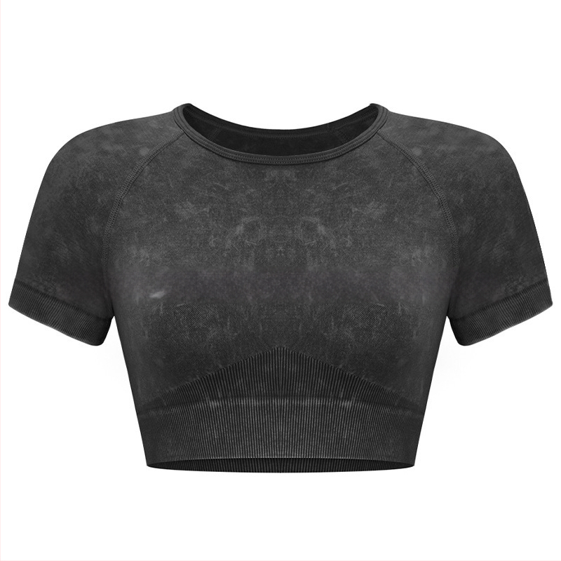 Sieviešu divdaļīgs jogas komplekts – īsās piedurknes tops un īsās bikses, pulovera stila, materiāls: neilons/ķīmisko šķiedru maisījums