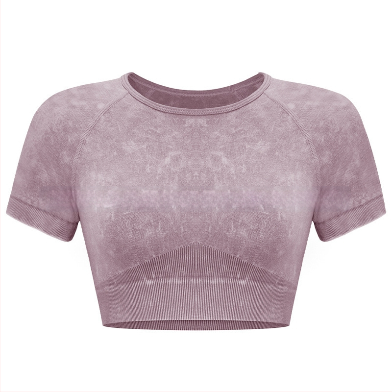 Sieviešu divdaļīgs jogas komplekts – īsās piedurknes tops un īsās bikses, pulovera stila, materiāls: neilons/ķīmisko šķiedru maisījums