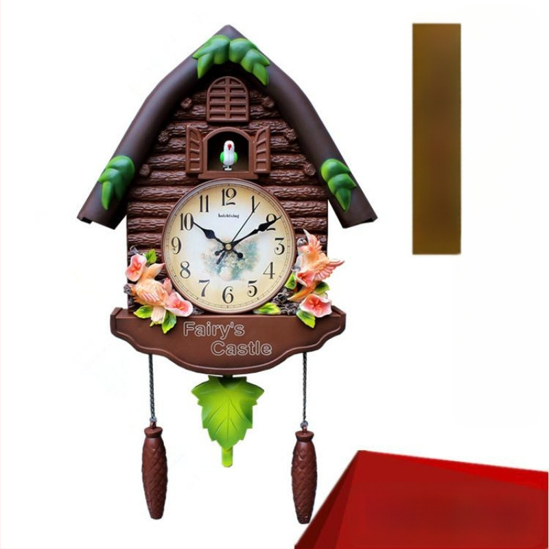 Karikatūras stila sienas pulkstenis ar Eiropas stila dizainu dzīvojamā istabā, ar lecamu sekundes kustību, ar bateriju darbību, safīra korpuss un kvarca stikla ciparnīca