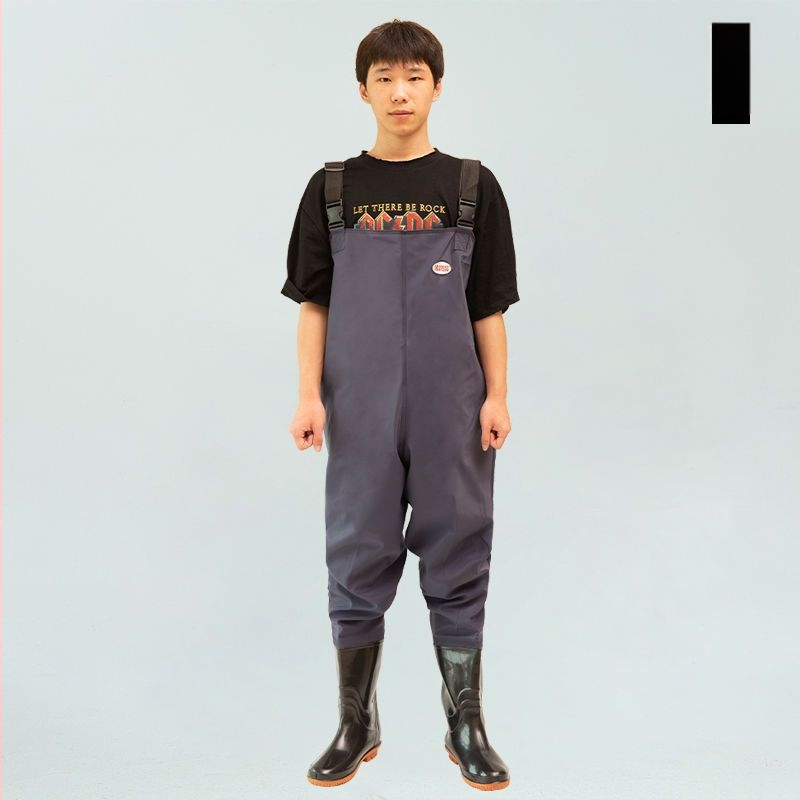 Vandeniui atsparus žvejybos kombinezonas su įmontuotomis batelėmis