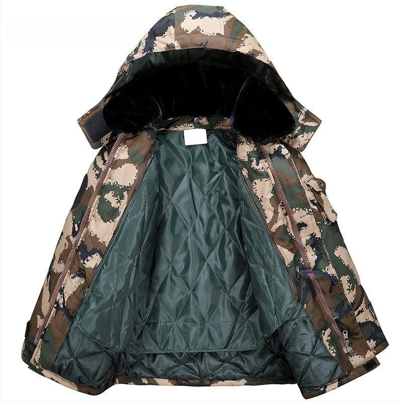 Āra kokvilnas pūkaina jaka ar kamuflāžas rakstu, kapuci, iekšējā flīsa oderē, pildījums poliester-pamats, ūdensnecaurlaidīga.