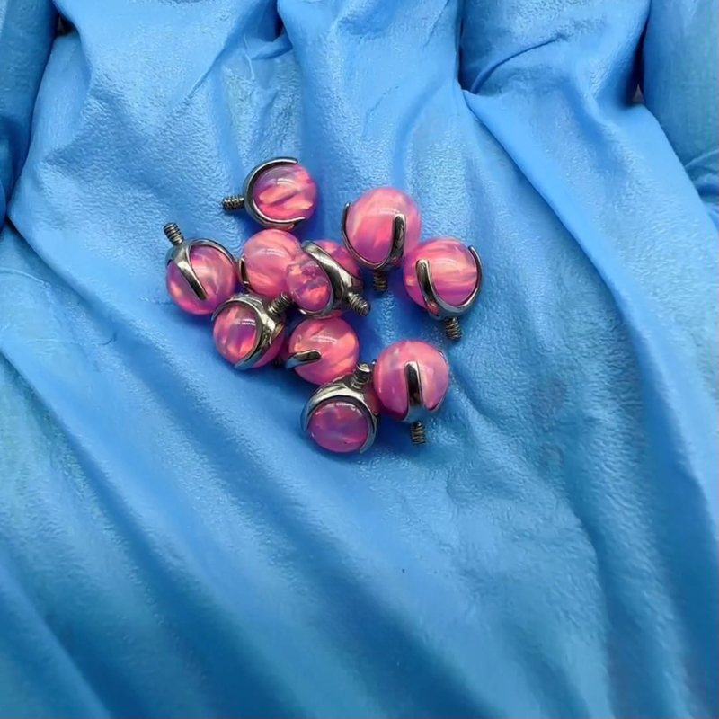 Lip nails za kosti uha – titanijeva zlitina, polirano, geometrijski stil, unisex