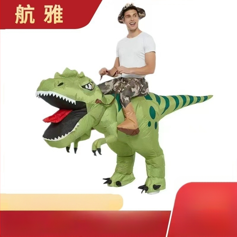 Pūšamais pūķa kostīms kā rekvizīts Halloweena grimām un izrādēm; audums, šūšana; leļļu apģērbs