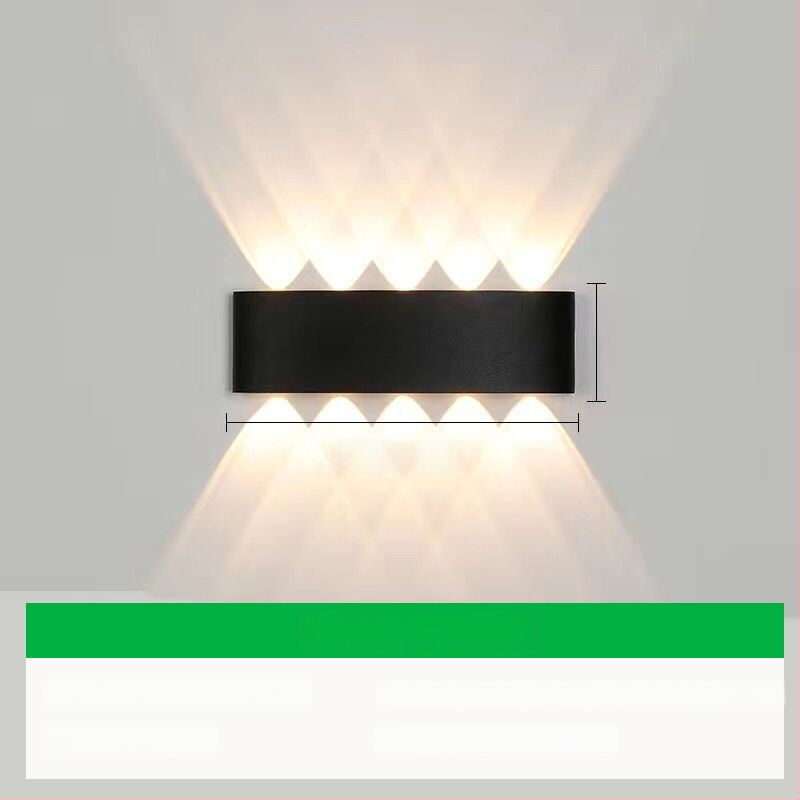 Išorinis sieninis LED šviestuvas su aliuminio gaubtu ir aliuminio korpusu, įtampa ≤36V